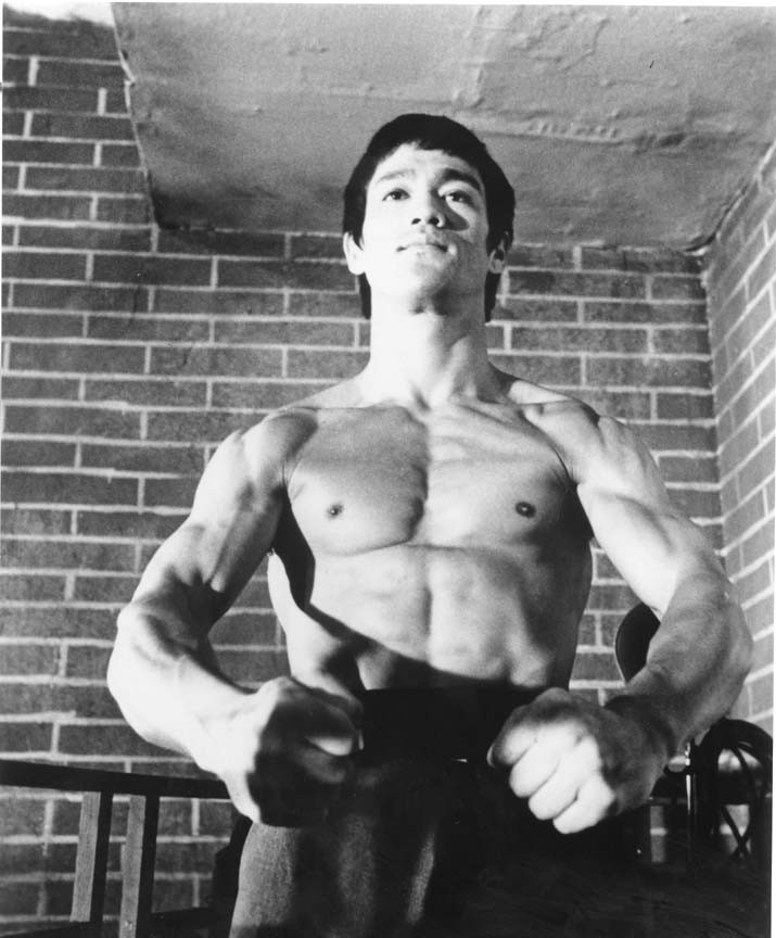 Брюс Ли (Bruce Lee)